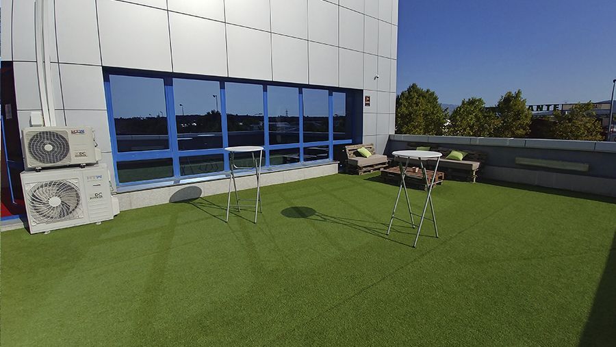 Alquiler de locales para fiestas en Collado Villalba terraza